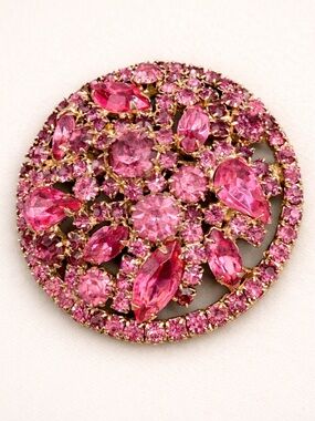 Vintage Weiss Pink Rhinestone Bombé Dome Brooch Couture Runway